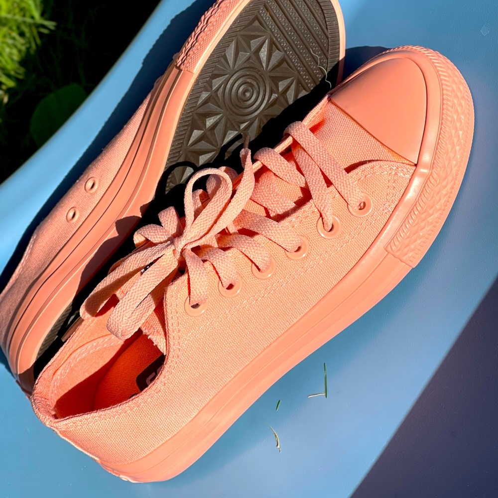 Brand new Converse